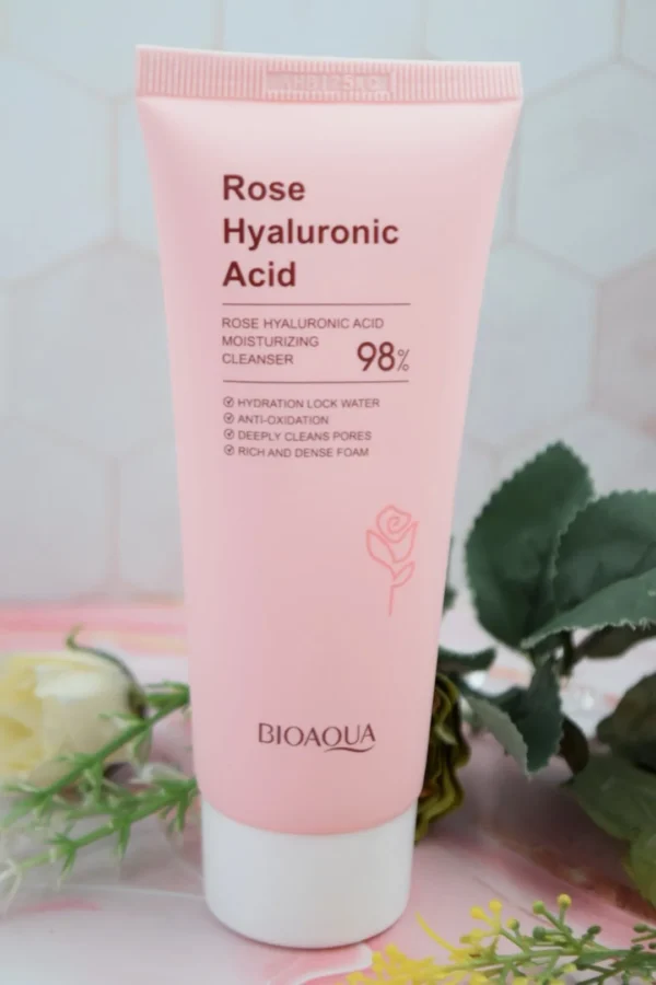 Jabón Facial de Rosas con Ácido Hialurónico - Bioaqua